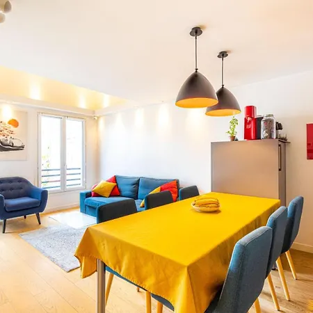 Guestready - Colourful Getaway Near Eiffel Tower Apartment *